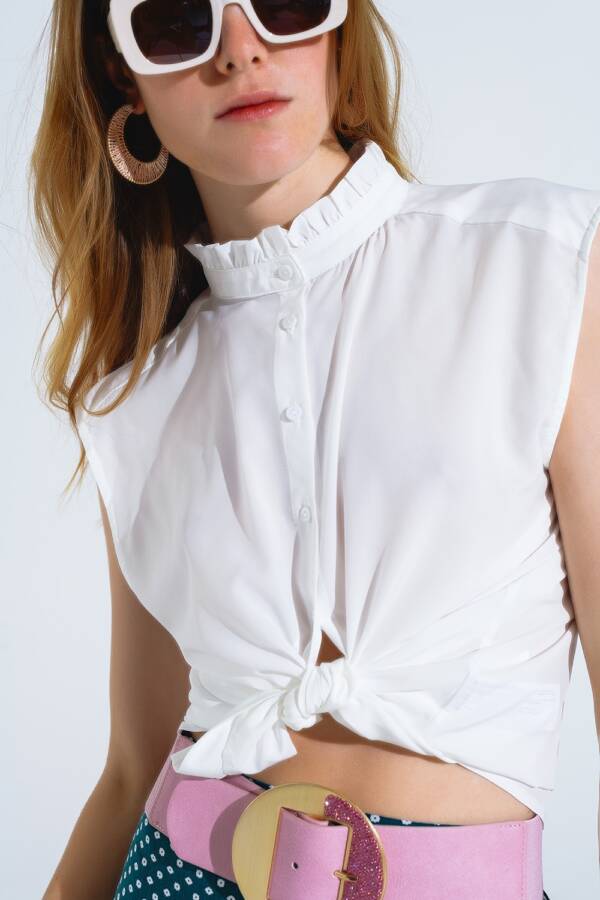 Blusa blanca cuello mao abotonada sin mangas