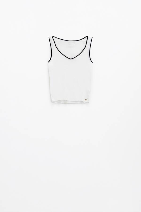 Top Blanco Sin Mangas Con Escote Crew Neckline Y Ribete Negro